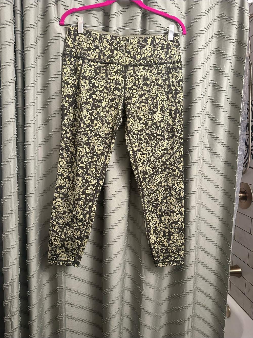sweaty betty leggings. Condition is Pre-owned.
Sweaty Betty power 7/8 length
S